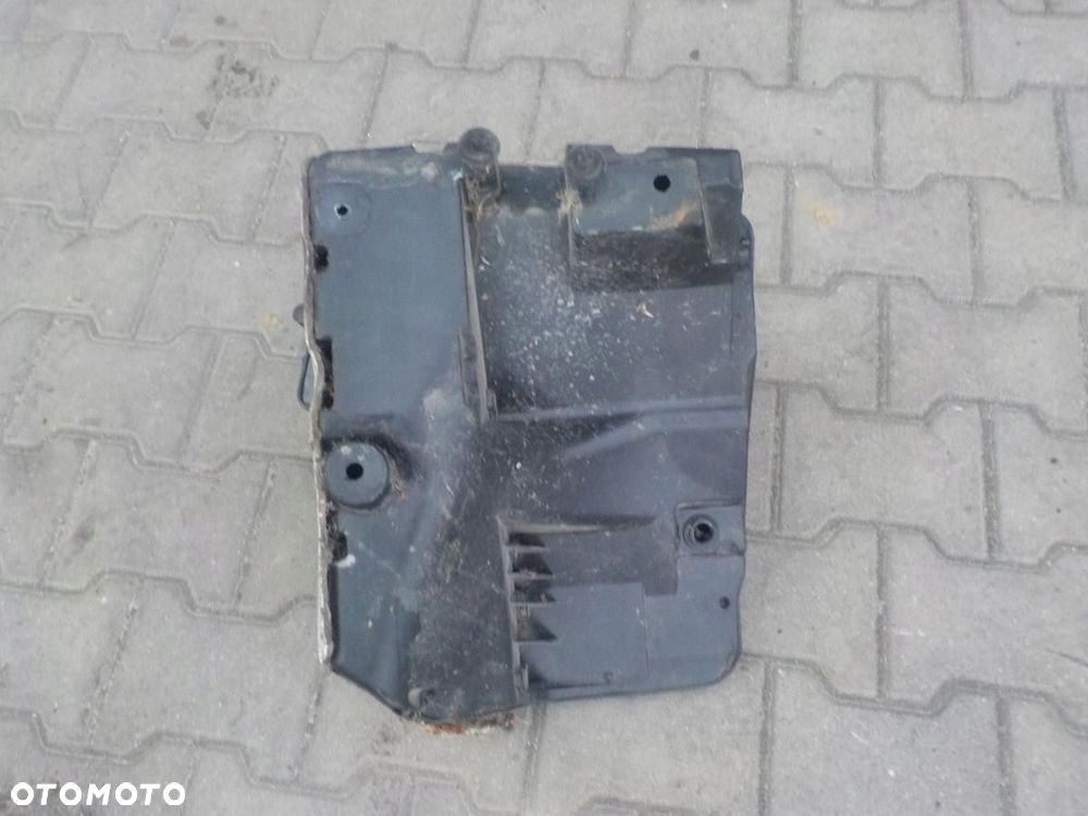 VW T5 LIFT PLASTIK OBUDOWA SKRZYNKA BEZPIECZNIKÓW - 4