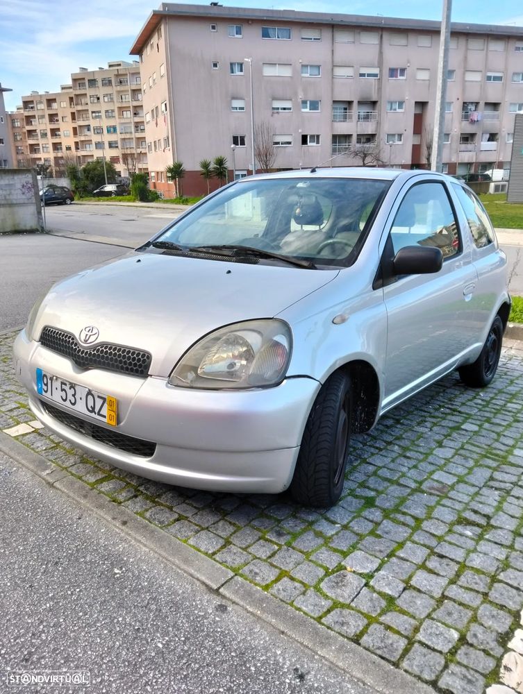 Toyota Yaris 1.0 Eco - 1