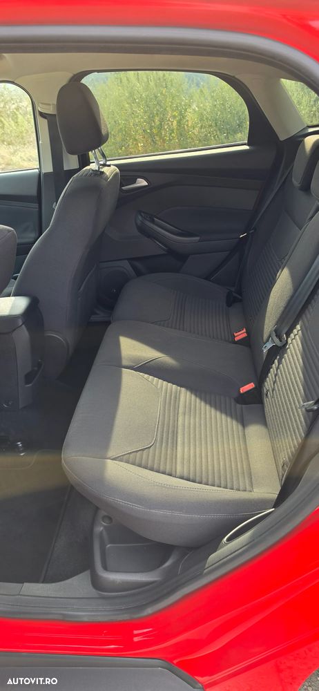Ford Focus 1.5 EcoBoost Titanium - 11