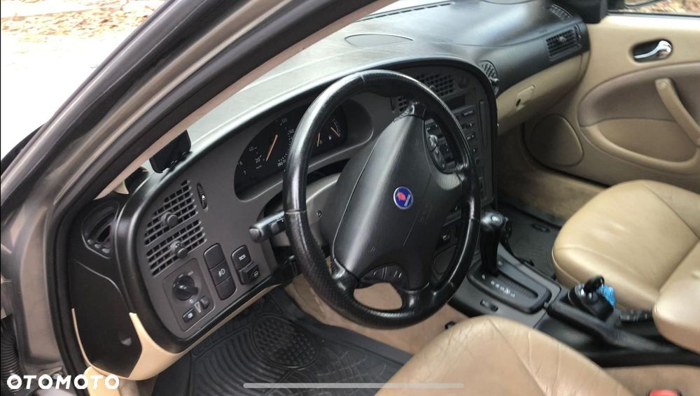 Saab 9-5 - 9