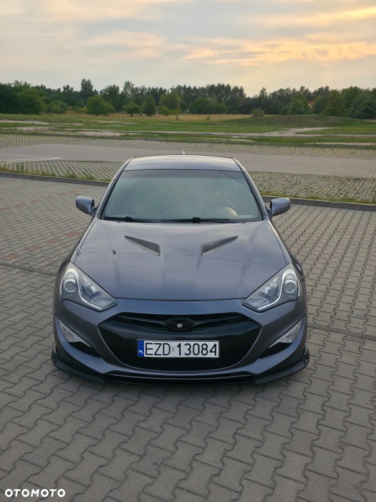 Hyundai Genesis Coupe 3.8 V6 - 5