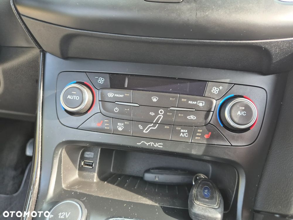 Ford Focus - 22