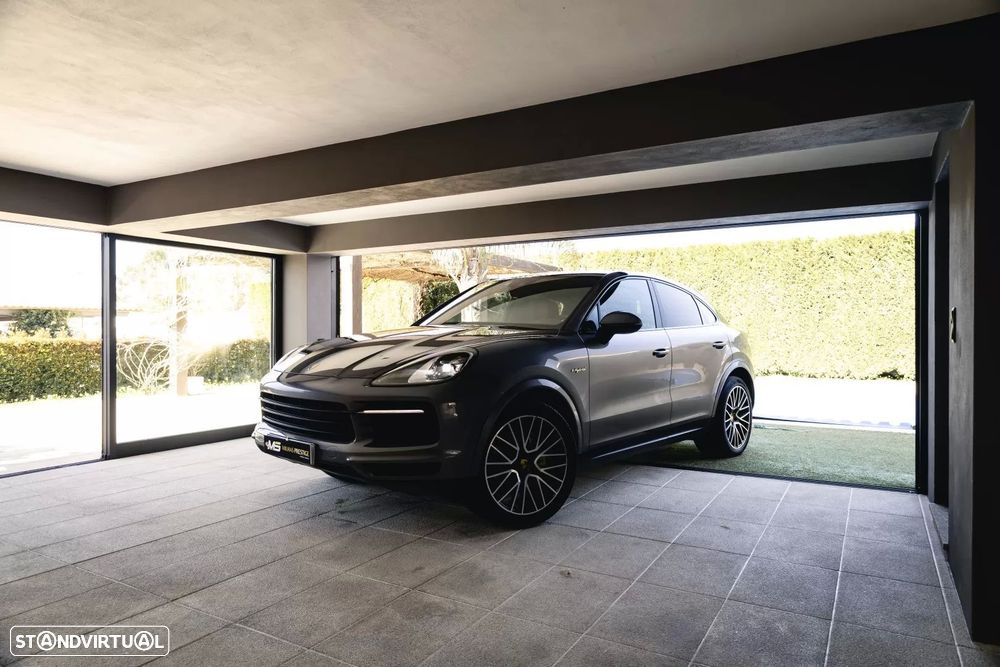 Porsche Cayenne Coupé E-Hybrid Platinum Edition - 22