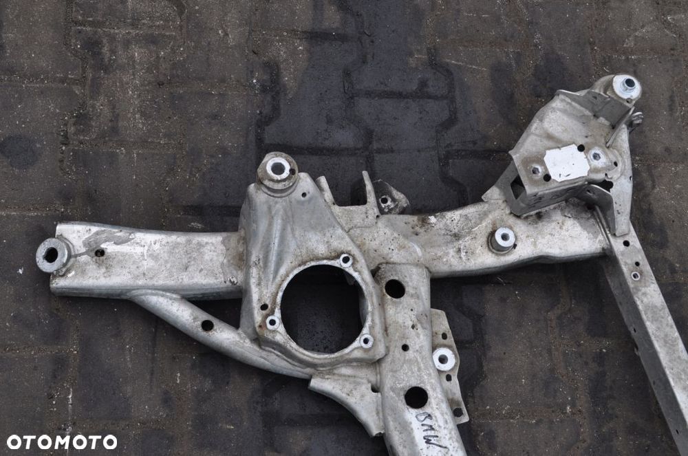 BMW G20 330e 2.0 SANKI ZAWIESZENIA PRZÓD 19R - 2