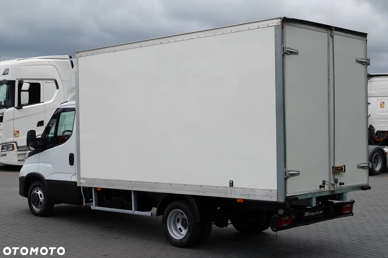 Iveco DAILY 3,0 D / KONTENER / 2020 ROK /BLIŹNIAK / SPROWADZONY / PO KONTRAKCIE SERWISOWYM - 7