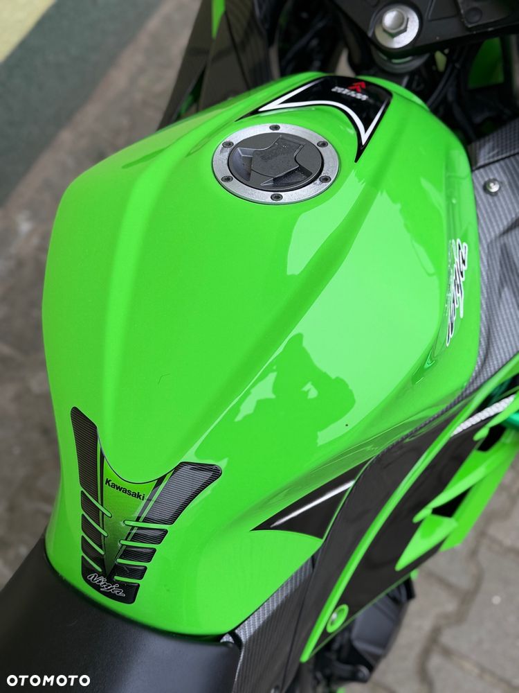 Kawasaki Ninja - 17