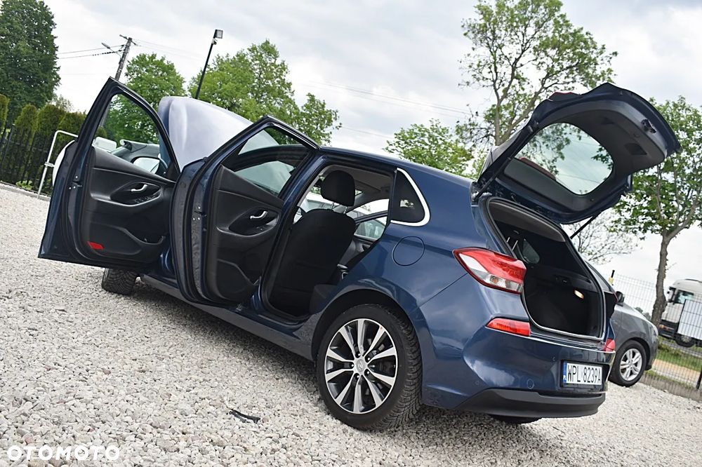 Hyundai i30 1.6 CRDI Passion Plus - 14
