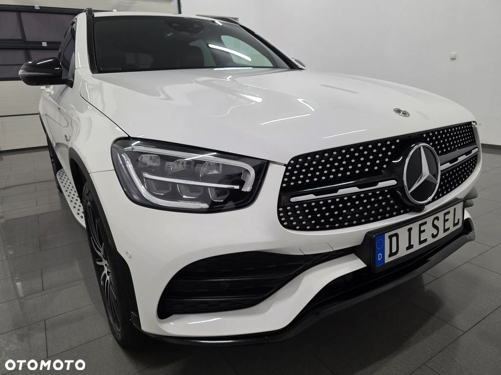 Mercedes-Benz GLC 300 de 4Matic 9G-TRONIC AMG Line Plus - 30