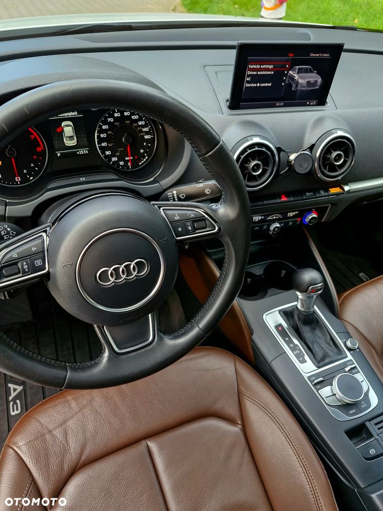 Audi A3 1.8 TFSI Attraction S tronic - 18