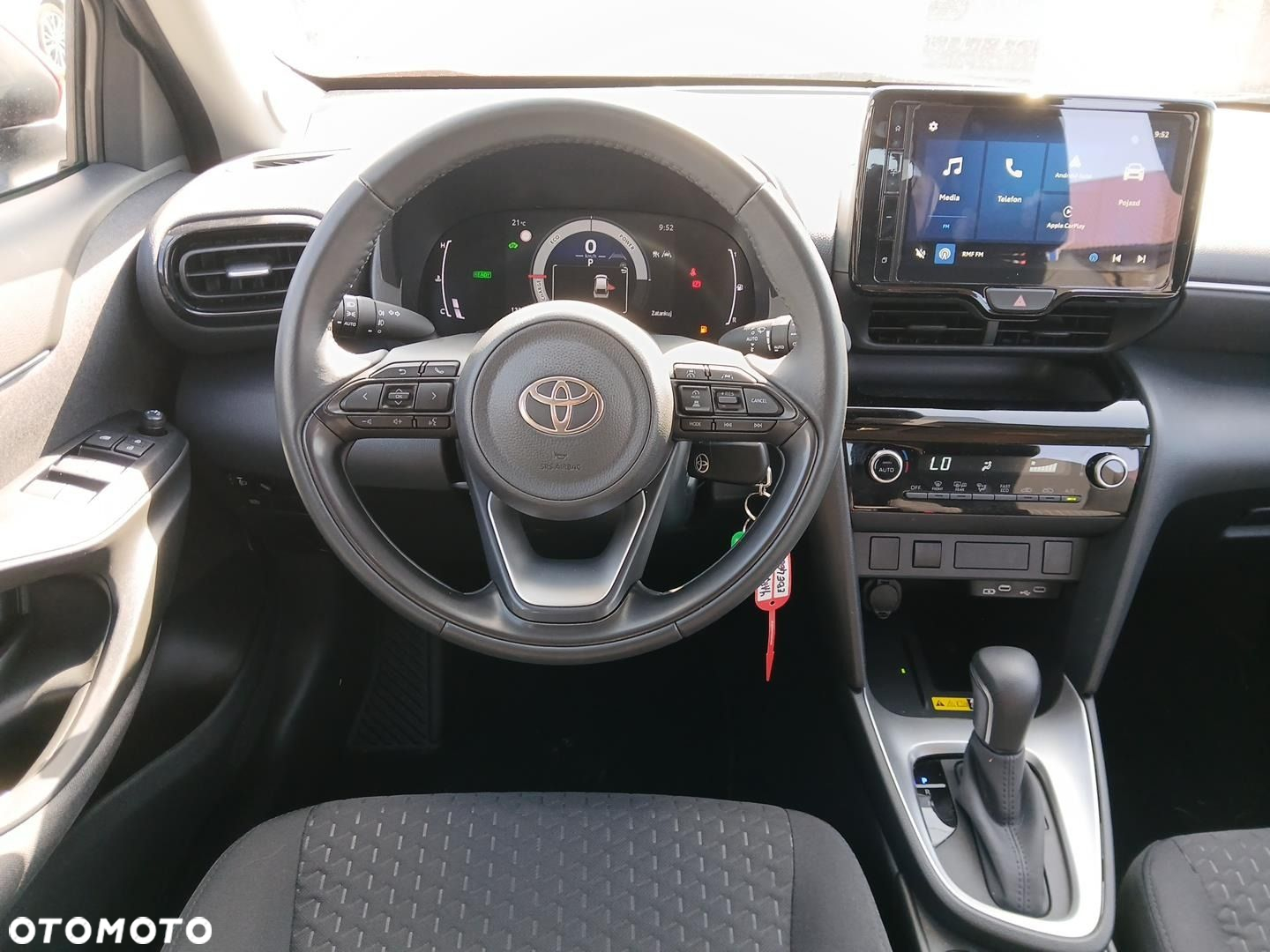 Toyota Yaris Cross Hybrid 1.5 Comfort - 34