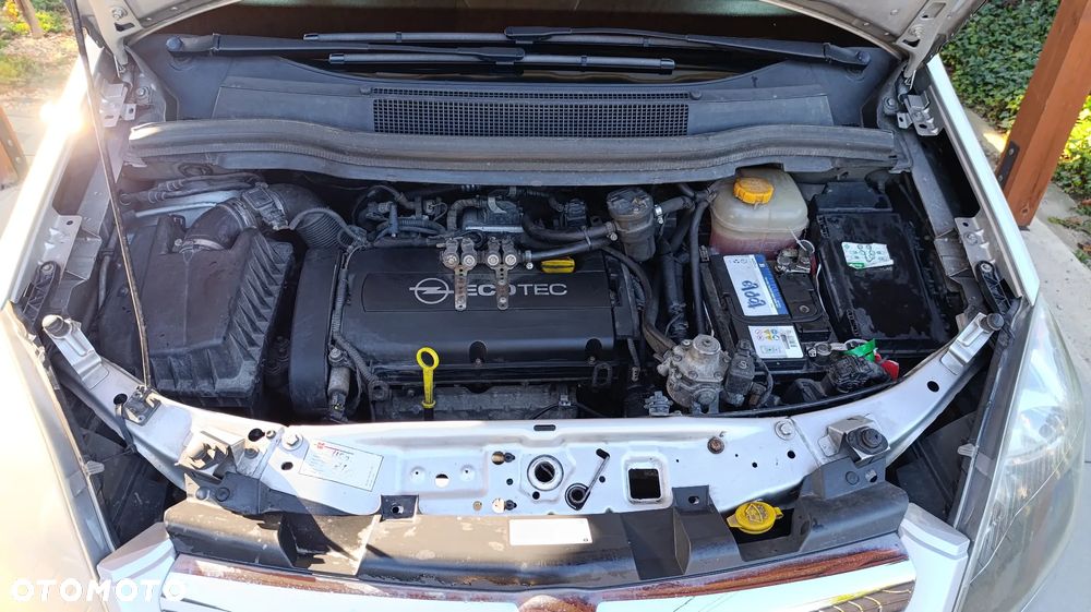 Opel Zafira 1.8 Enjoy - 21