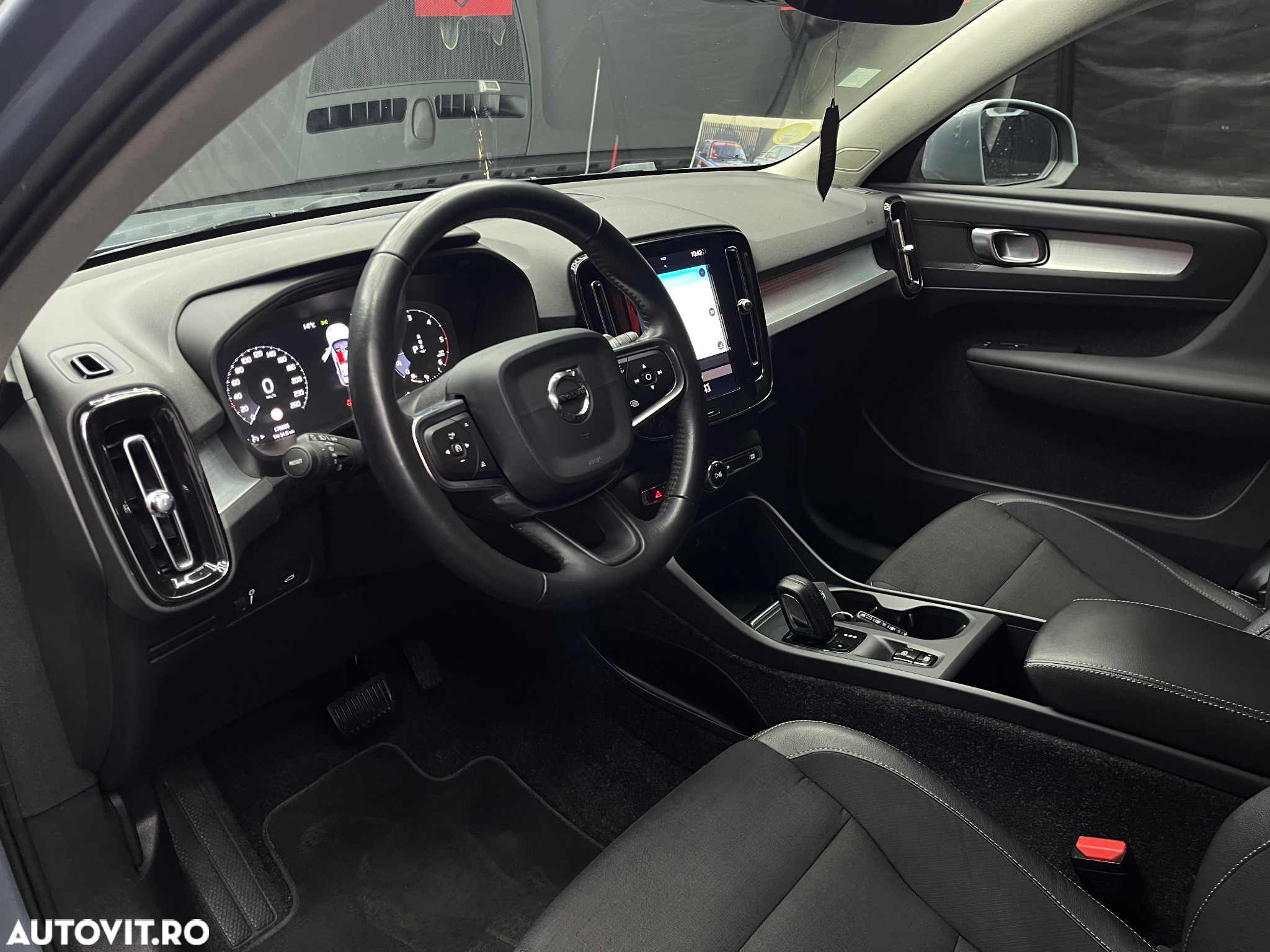 Volvo XC 40 D3 Momentum - 9