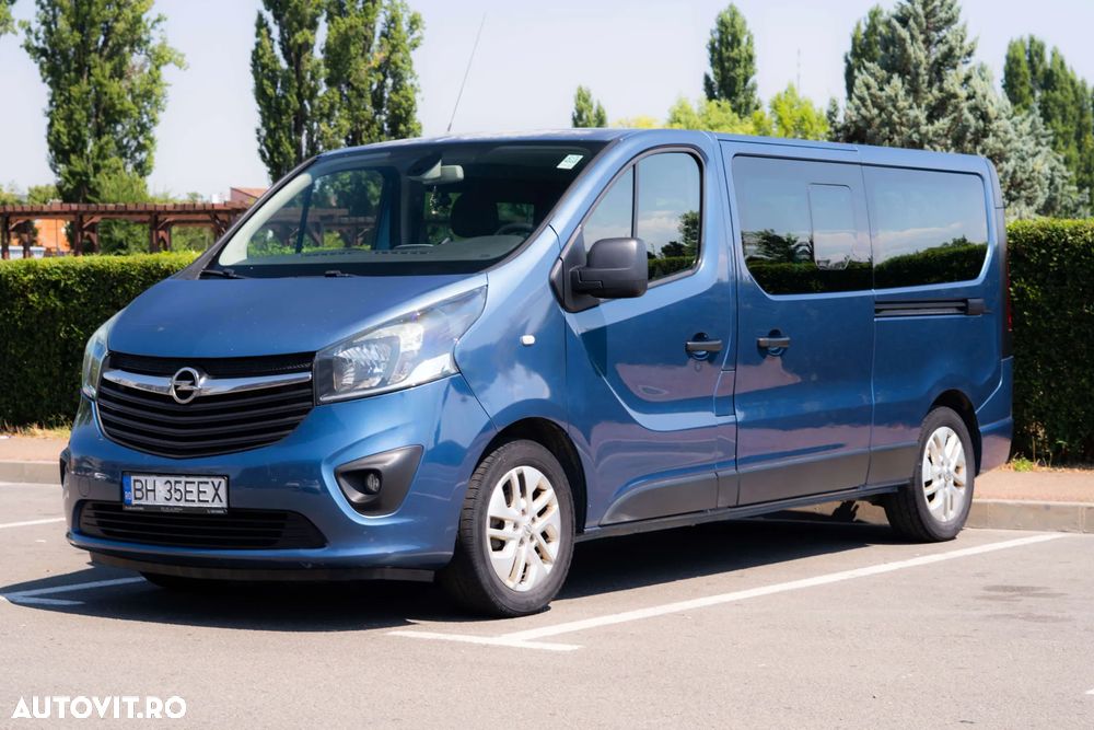 Opel Vivaro - 1
