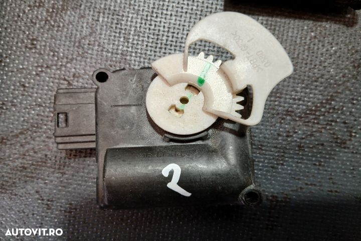 Motoras clapeta aeroterma dreapta 4F0820511A 0132801359 4F0820511A 01 - 4