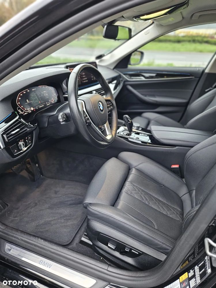 BMW Seria 5 530e Luxury Line sport - 18