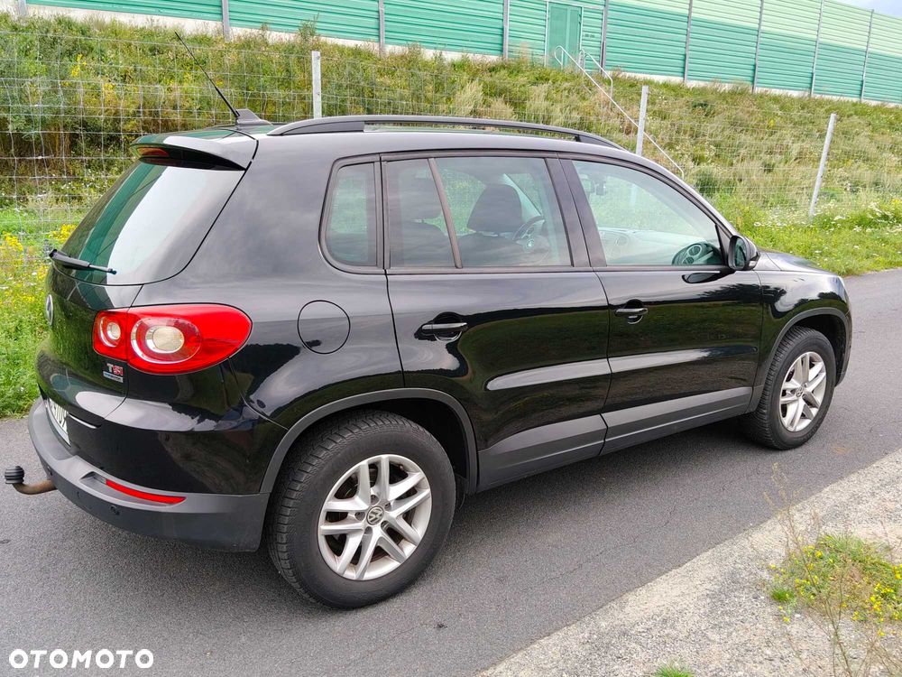 Volkswagen Tiguan - 4