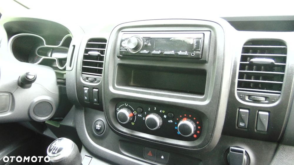 Renault TRAFIC - 13