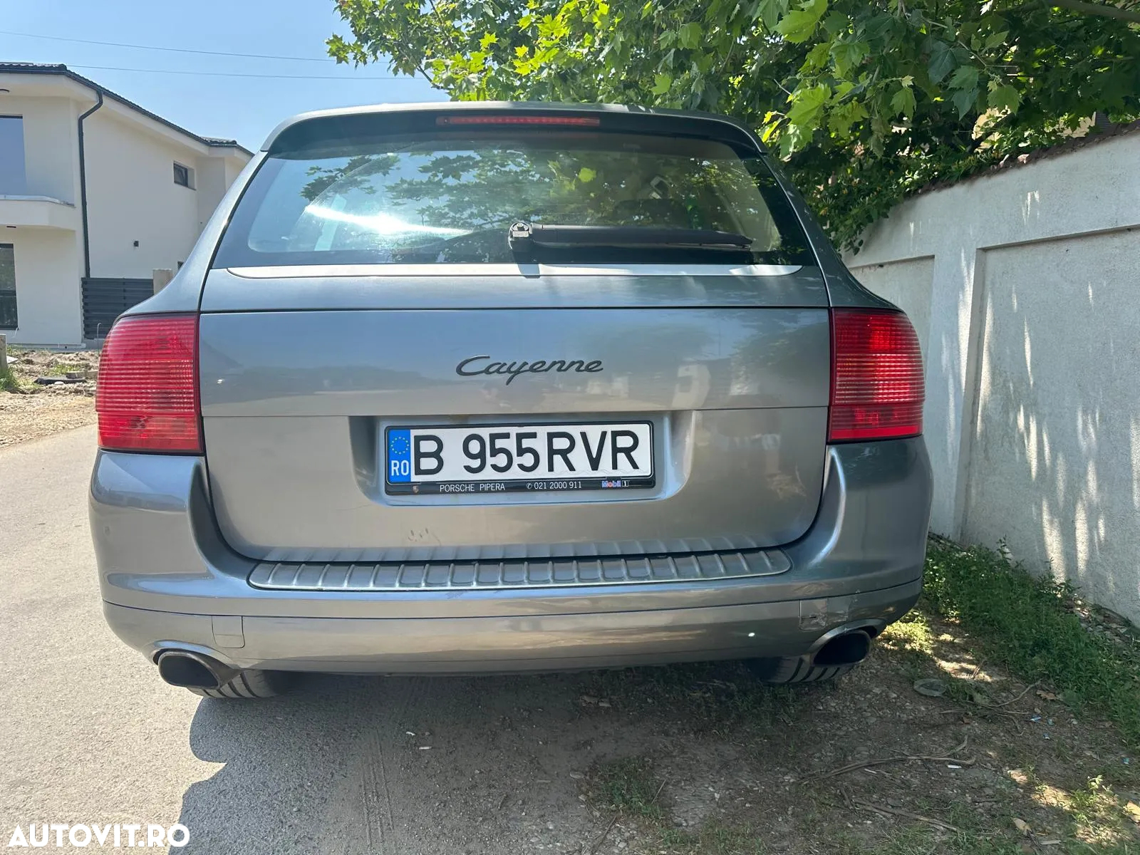 Porsche Cayenne - 8