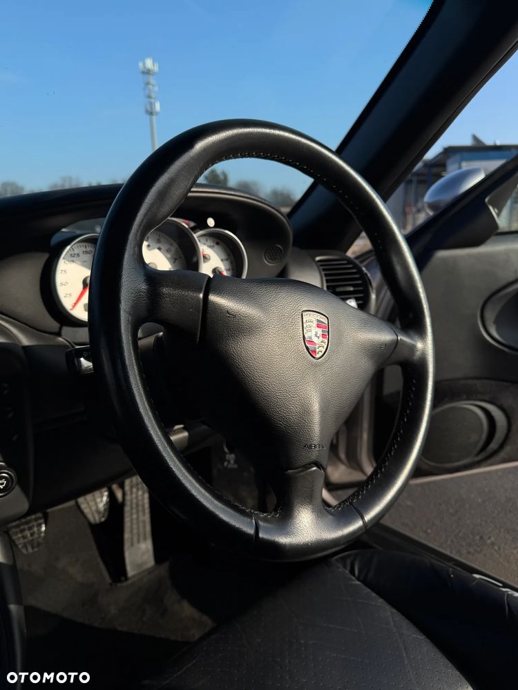 Porsche Boxster - 32