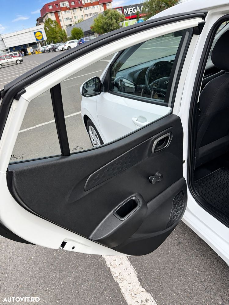 Hyundai i10 1.0 l 67 CP AMT Comfort - 9