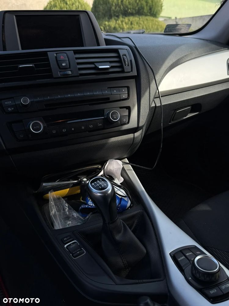 BMW Seria 1 116i - 12