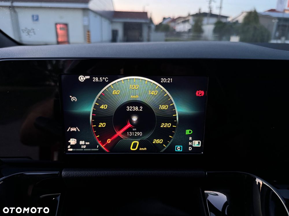 Mercedes-Benz Klasa B 180 d Progressive 7G-DCT - 17
