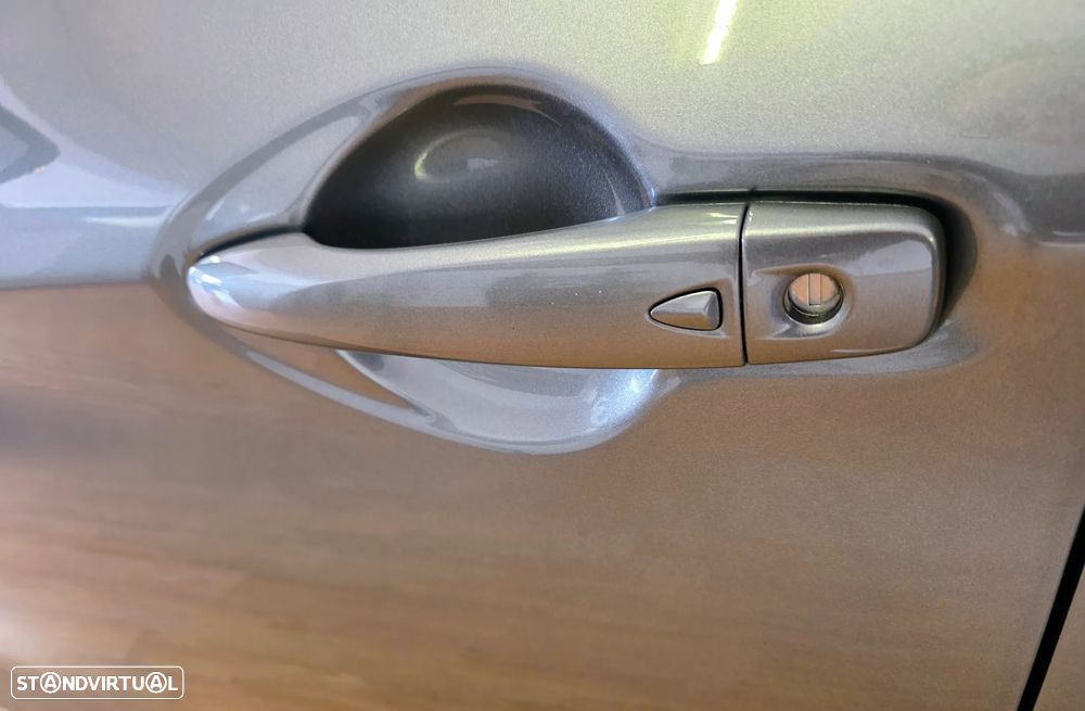 Nissan Qashqai 1.5 dCi N-Connecta Led - 25