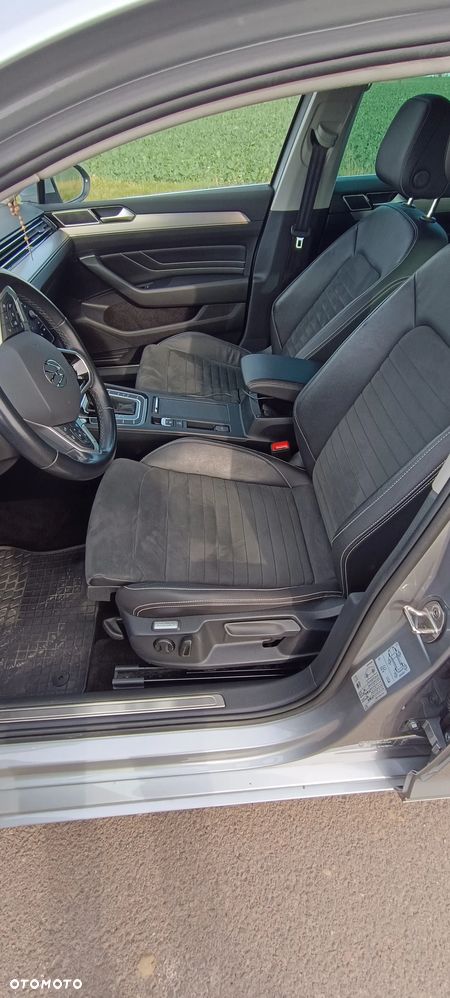 Volkswagen Passat 2.0 TDI SCR Style DSG - 20
