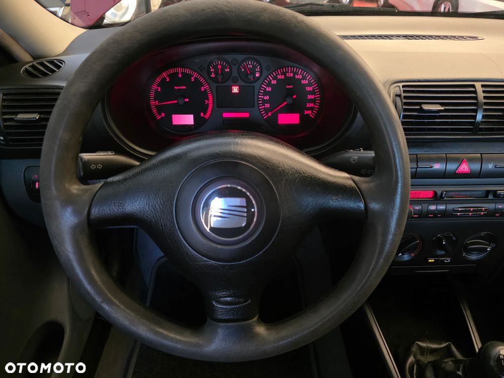 Seat Leon 1.6 Signo - 11