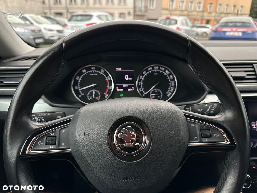 Skoda Superb 1.4 TSI ACT Ambition - 31