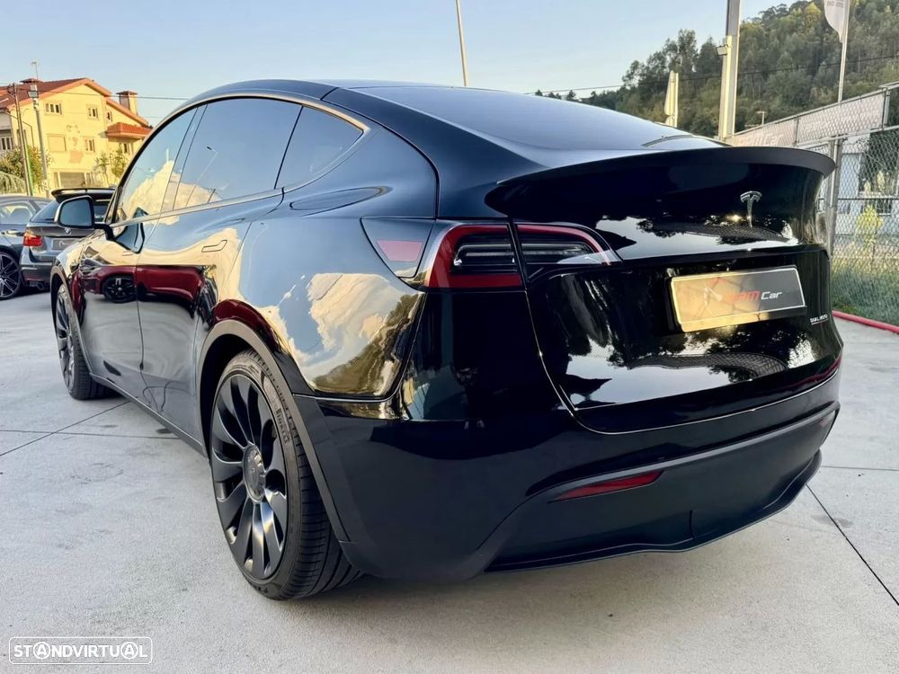 Tesla Model Y Performance Dual Motor AWD - 6