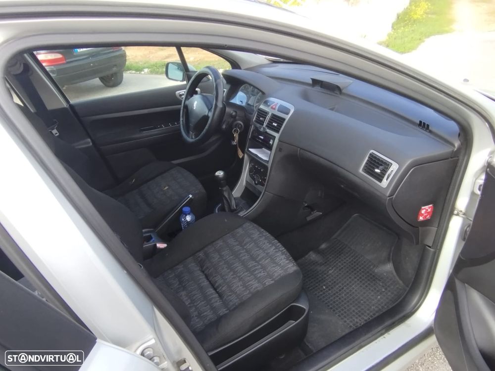 Peugeot 307 - 16