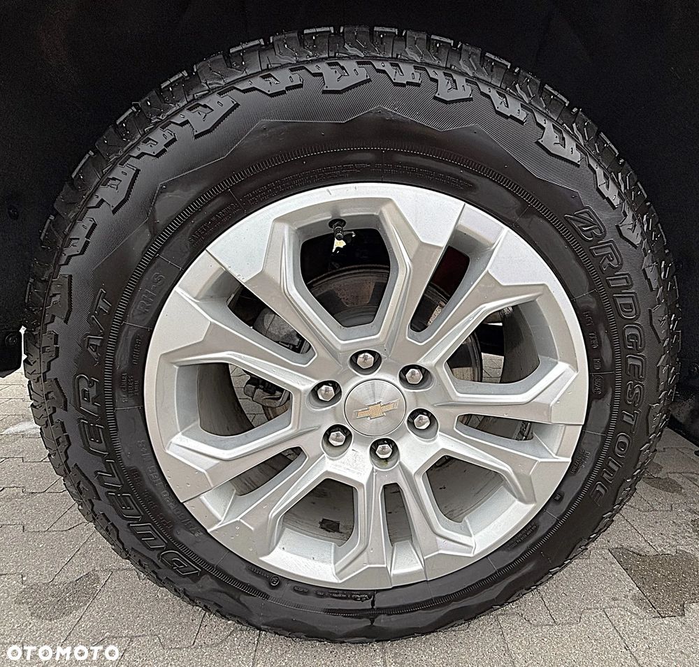 Chevrolet Silverado - 29