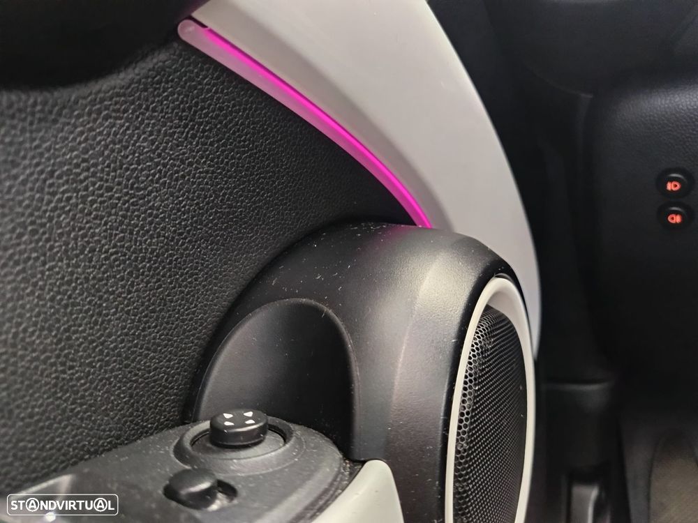 MINI 3 Portas Cooper D 60 Years Chili - 38