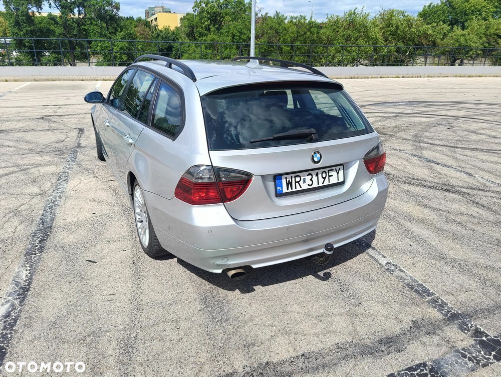 BMW Seria 3 318i - 6