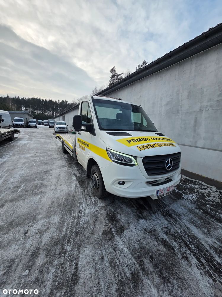 Mercedes-Benz Sprinter - 4