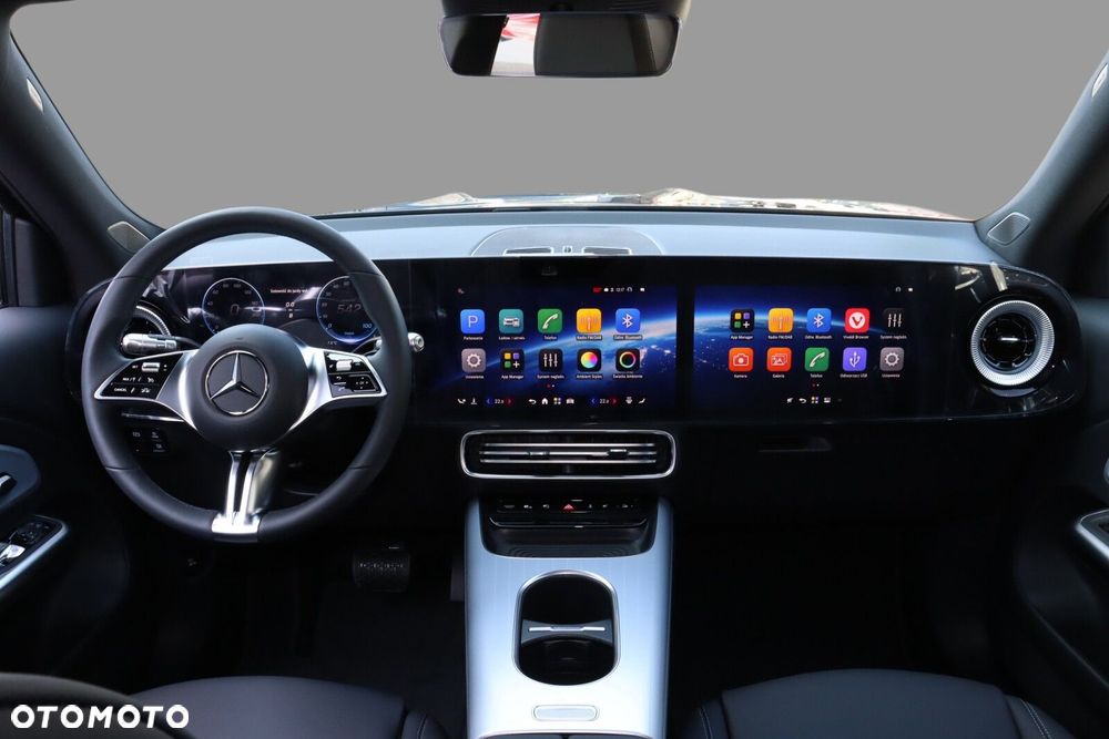 Mercedes-Benz GLB - 10