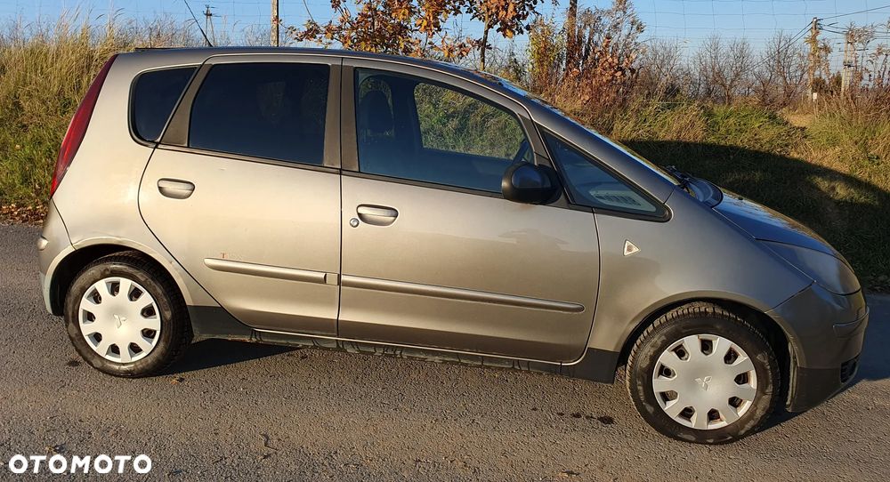 Mitsubishi Colt - 2