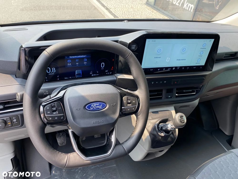 Ford Custom Van Trend - 16