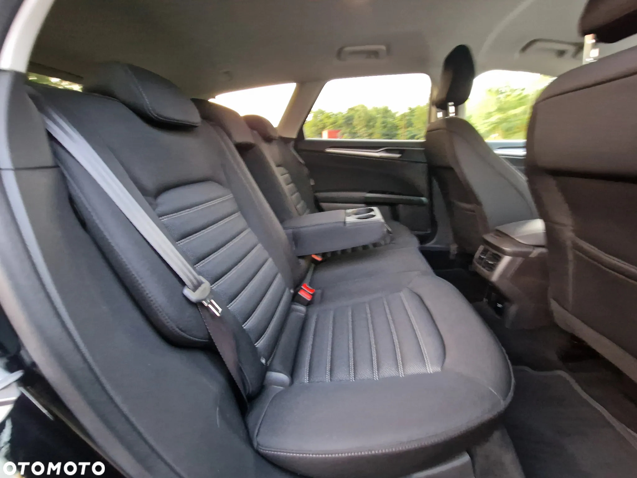Ford Mondeo 1.5 EcoBoost Titanium - 9