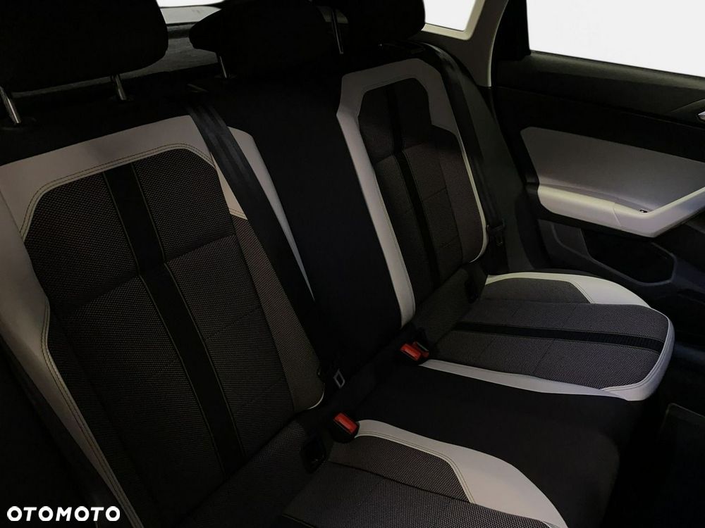 Volkswagen Taigo - 17