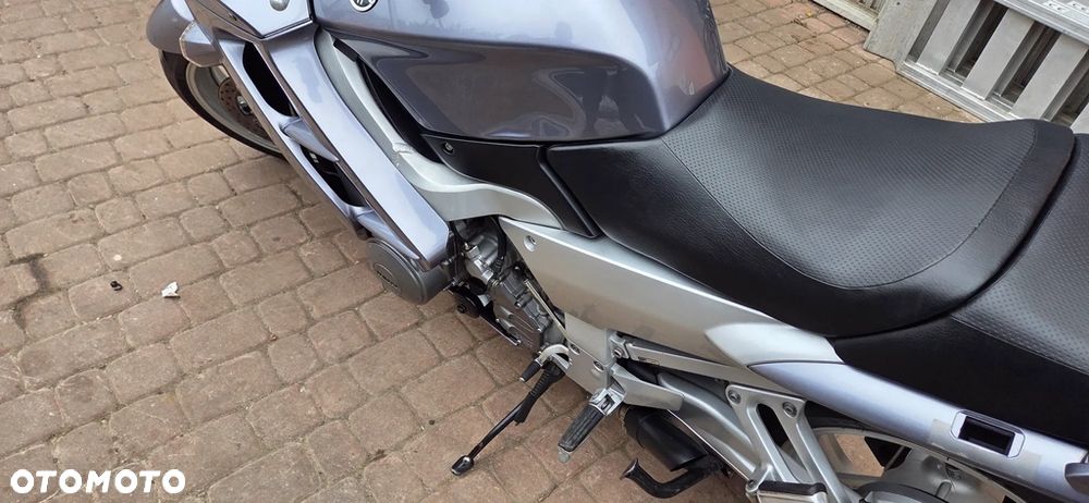 Yamaha FJR - 35