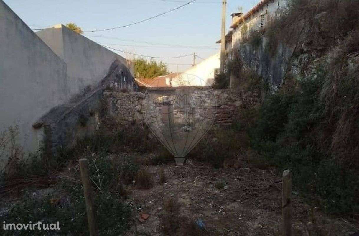 Moradia T1 para venda - Grande imagem: 2/3