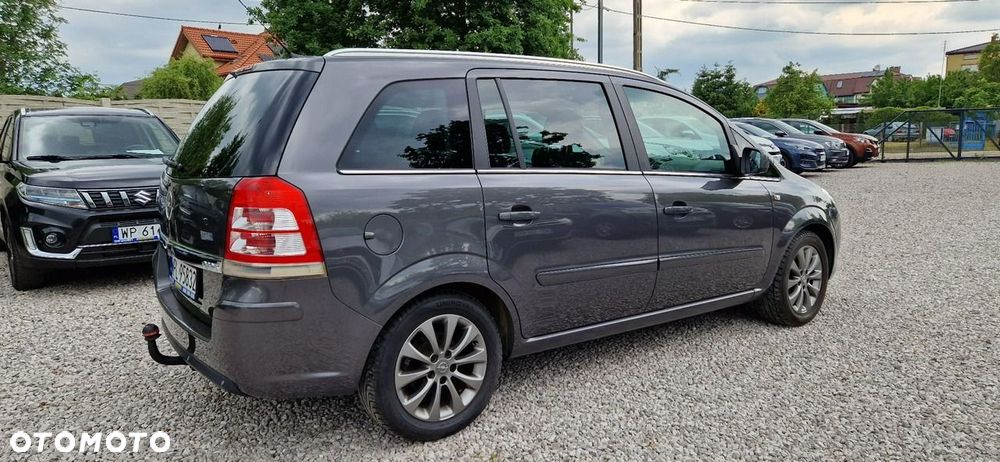 Opel Zafira - 12