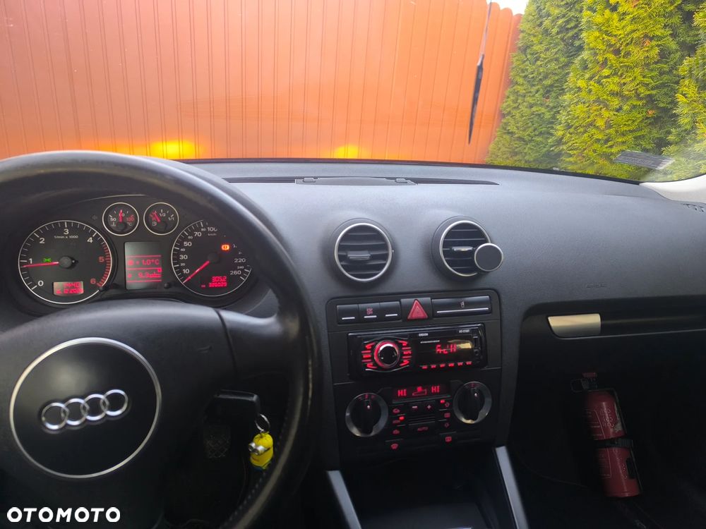 Audi A3 3-drzwiowe 1.9 TDI Attraction - 19
