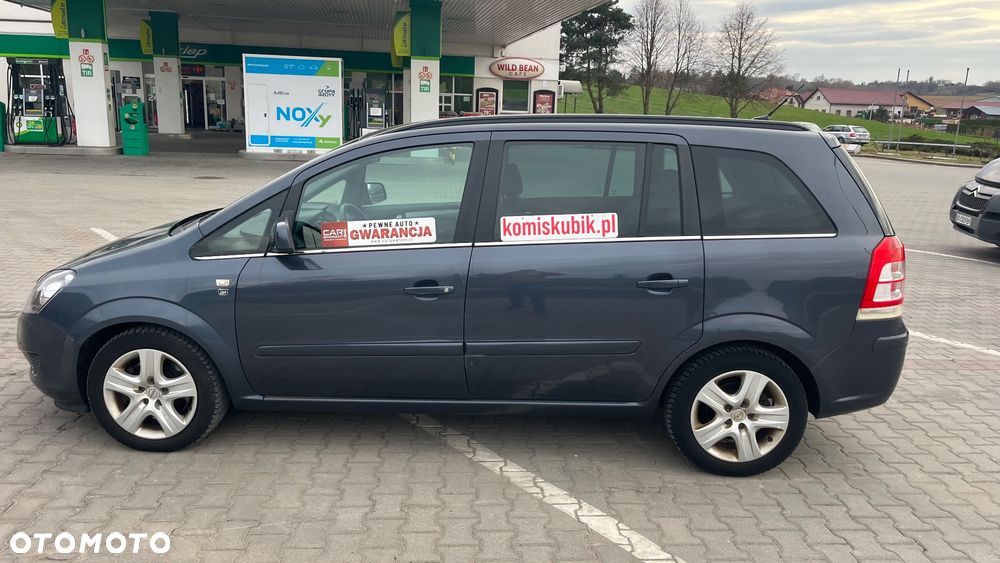 Opel Zafira - 26