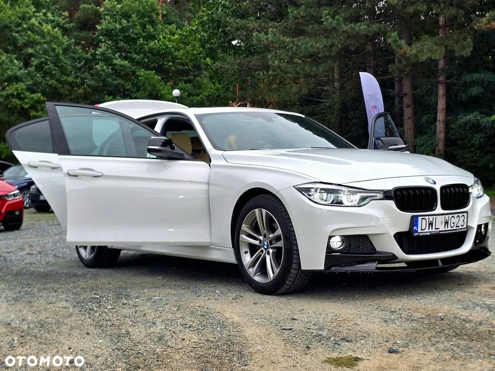 BMW 3 Series 2018 photo 5