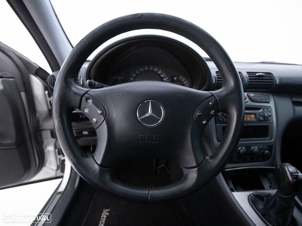 Mercedes-Benz C 180 - 13