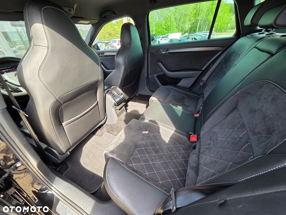 Skoda Superb 2.0 TDI SCR 4x4 Sportline DSG - 31