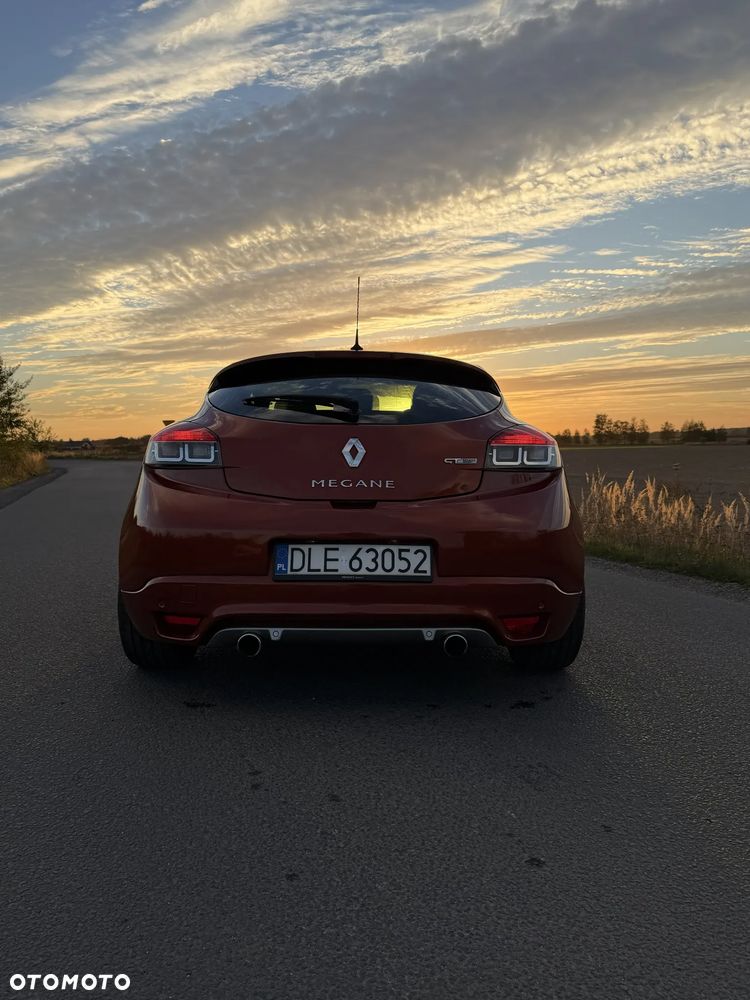Renault Megane 2011 photo 2